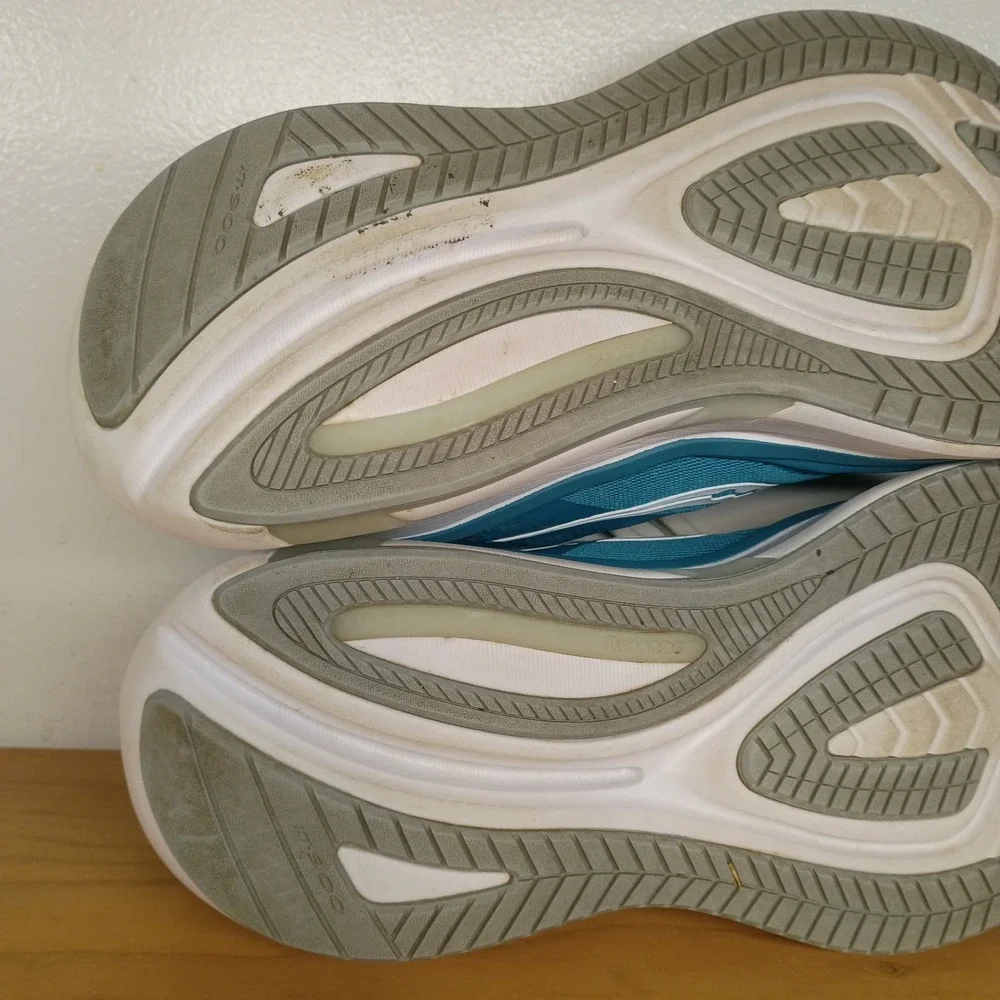 Saucony Omni 22 Shoes Womens Size 9 Blue Running Sneakers S10926-201